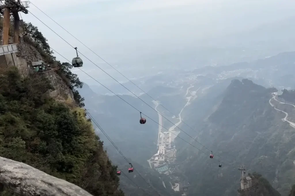 Tianmen Mountain Travel Guide (10)